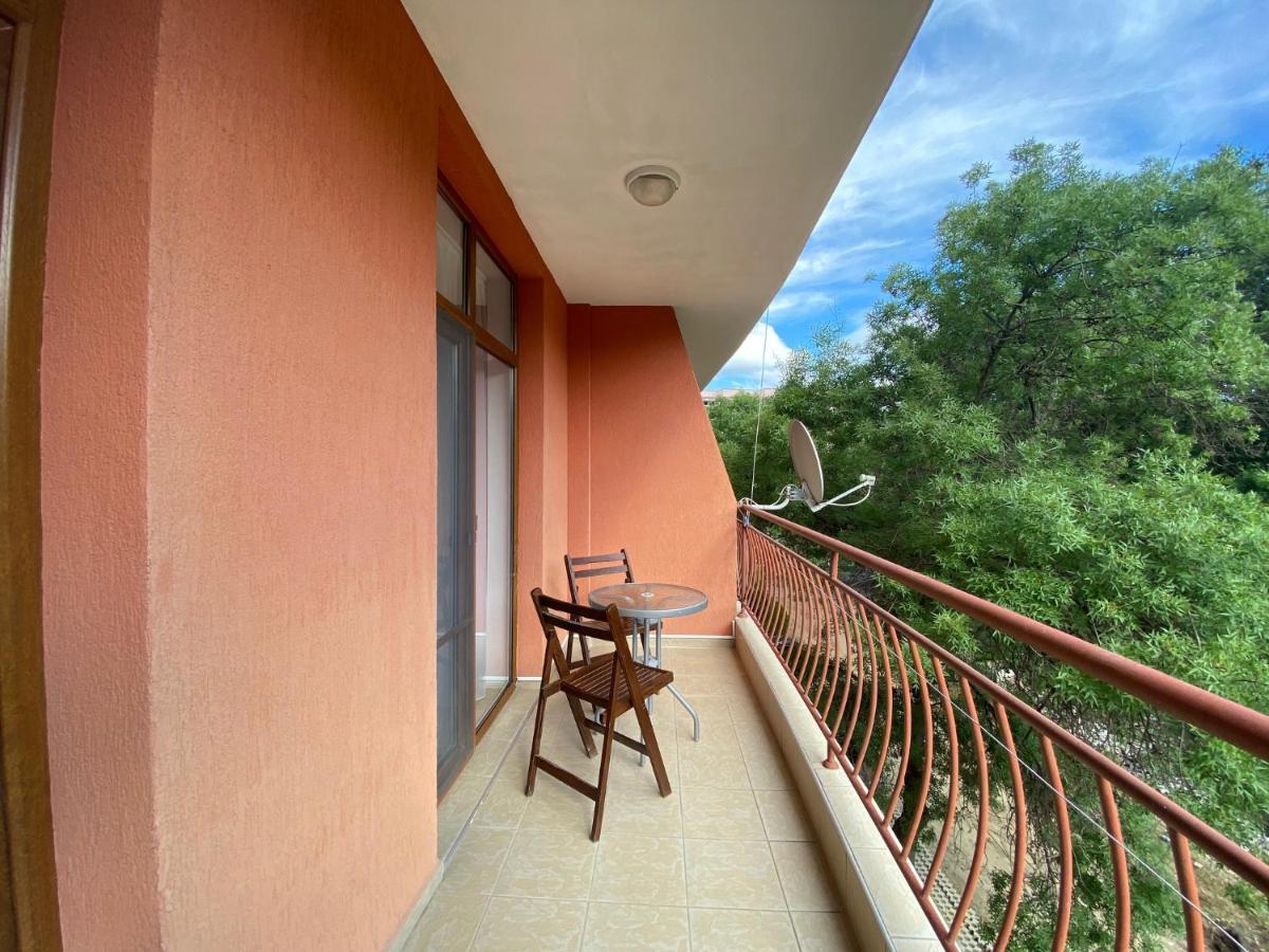 One Bedroom Apartment Anita А15 Сонячний Берег Екстер'єр фото